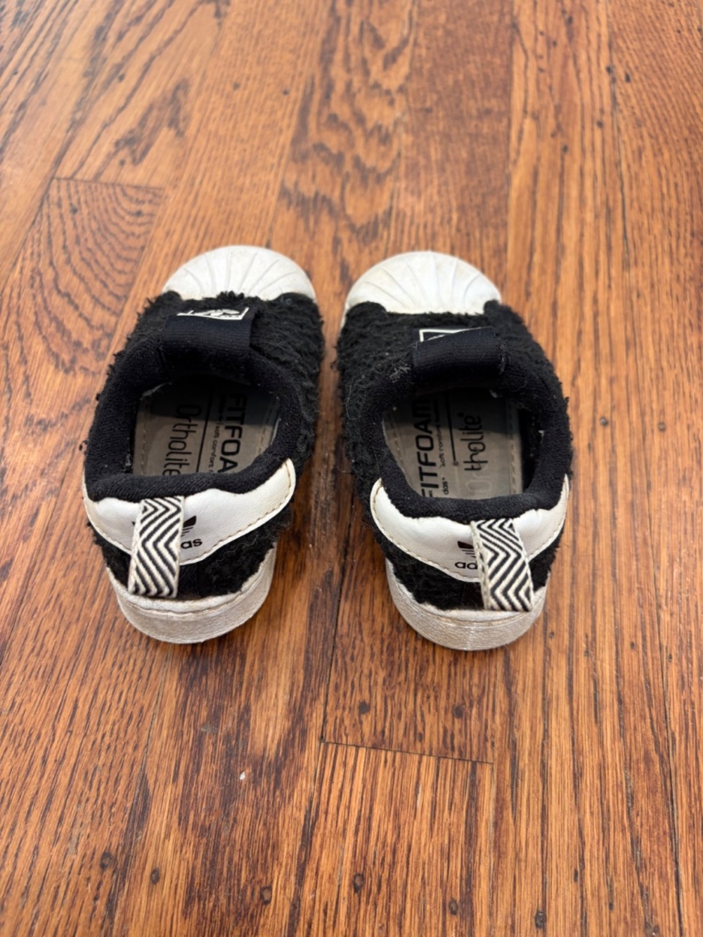 Adidas Superstar 360 Teddy Toddler Sneakers Shoes | Size 5 🖤 - Picture 2 of 6